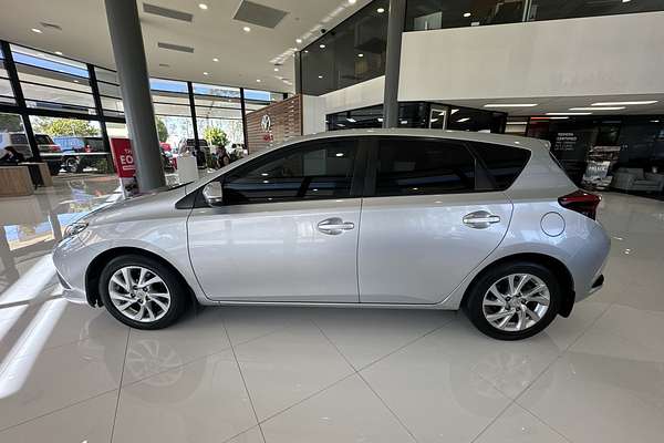 2016 Toyota Corolla Ascent Sport ZRE182R