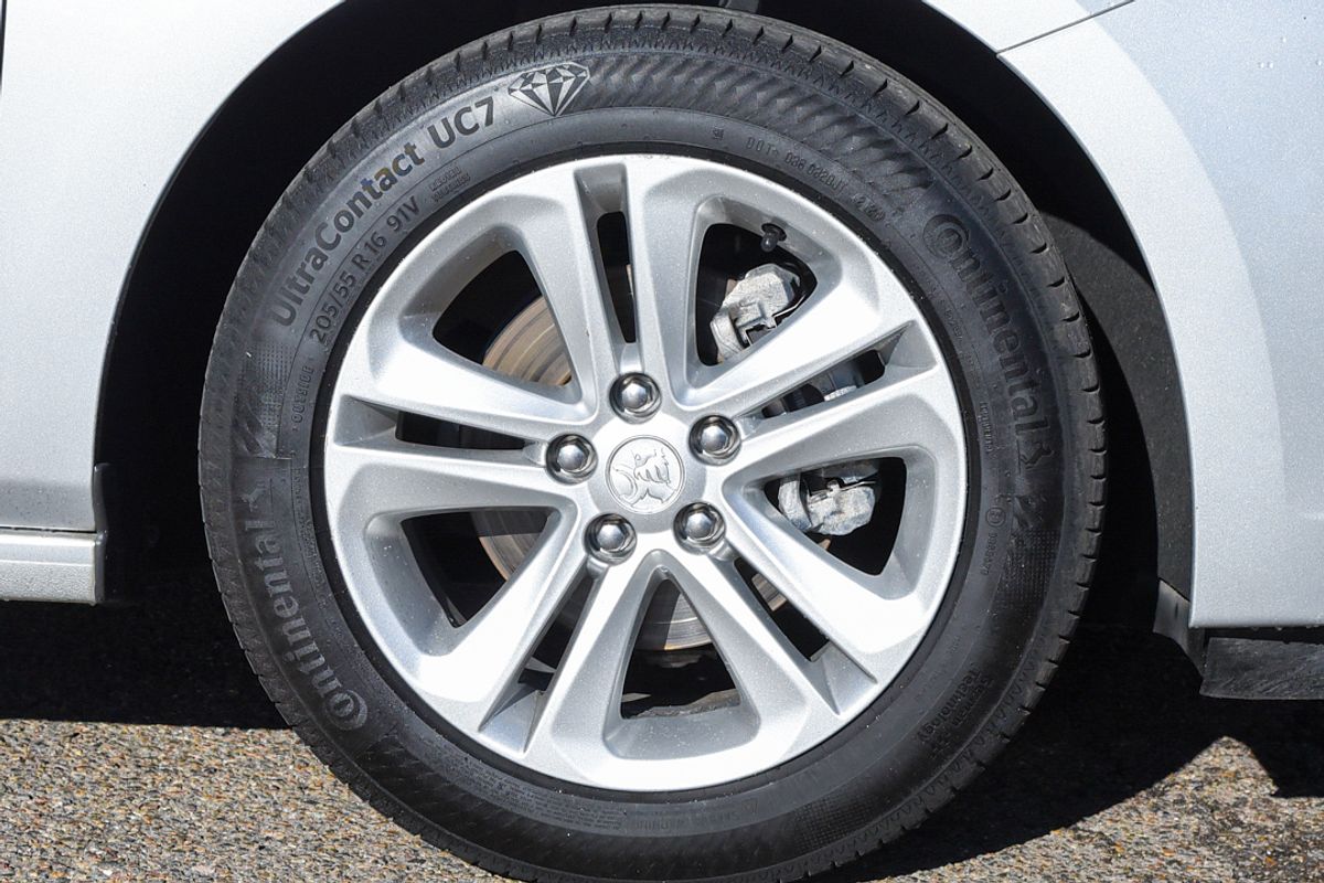 2018 Holden ASTRA LS BL