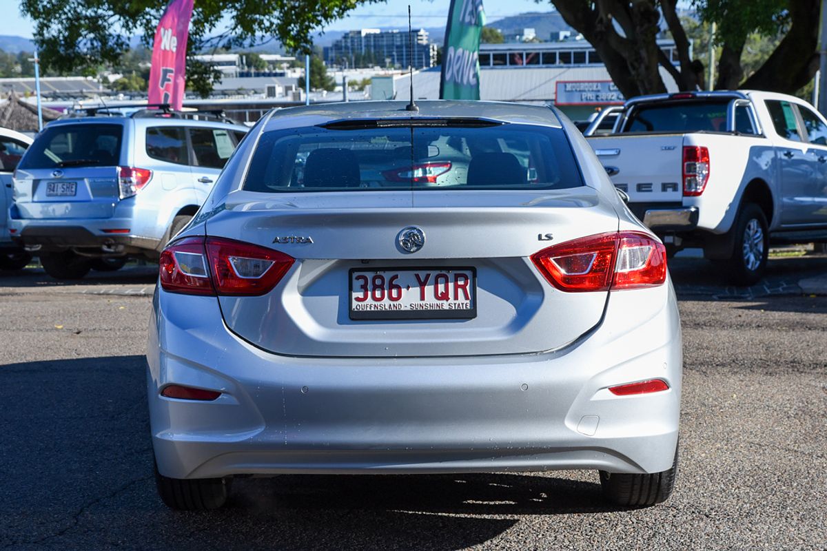 2018 Holden ASTRA LS BL
