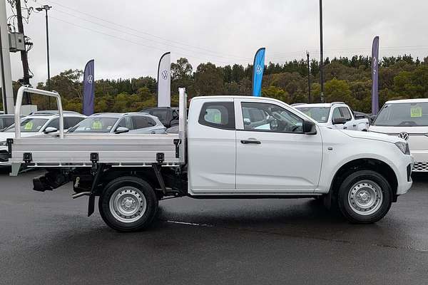 2025 Isuzu D-MAX SX 4X4