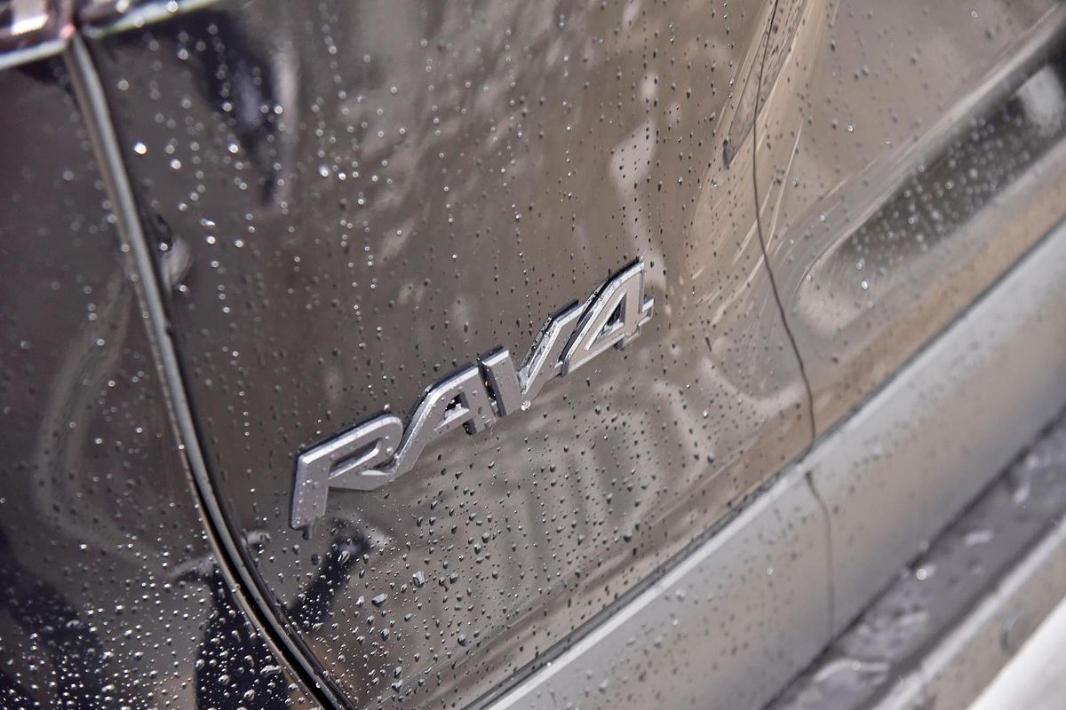 2024 Toyota RAV4 Edge AXAH54R