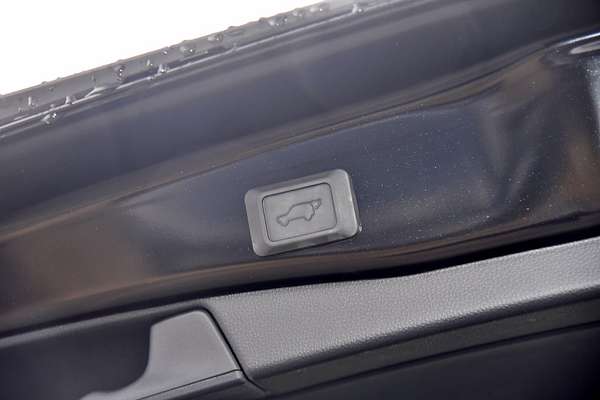 2024 Toyota RAV4 Edge AXAH54R