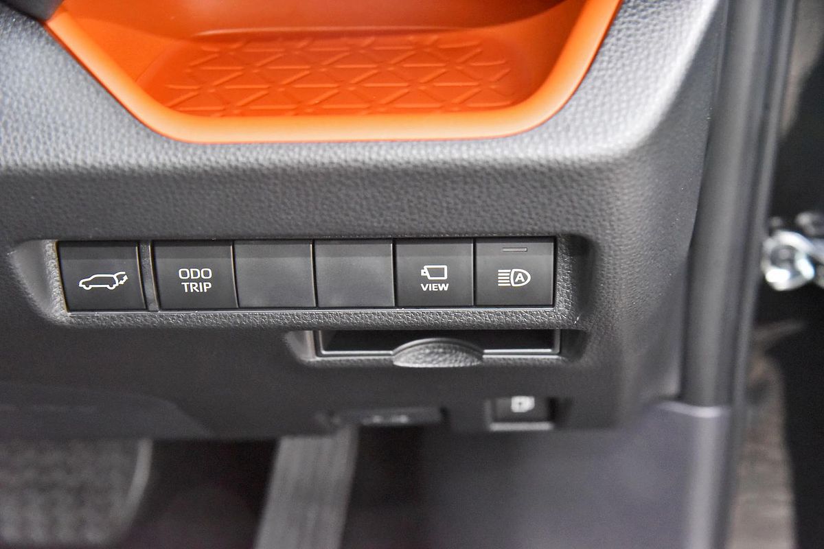2024 Toyota RAV4 Edge AXAH54R