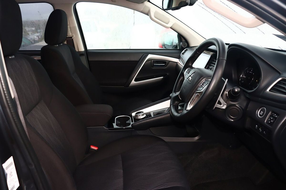 2024 Mitsubishi Pajero Sport GLS QF