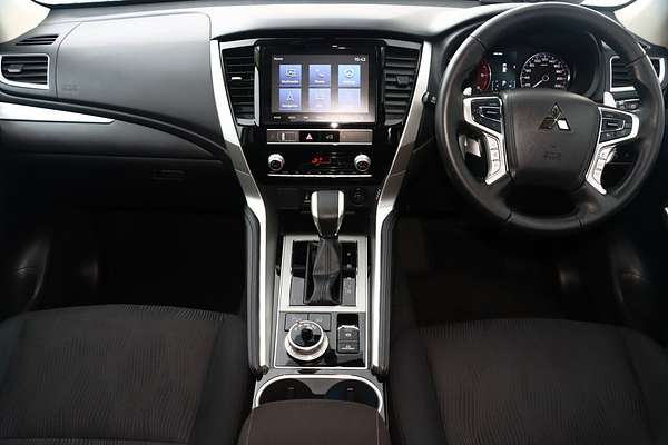 2024 Mitsubishi Pajero Sport GLS QF