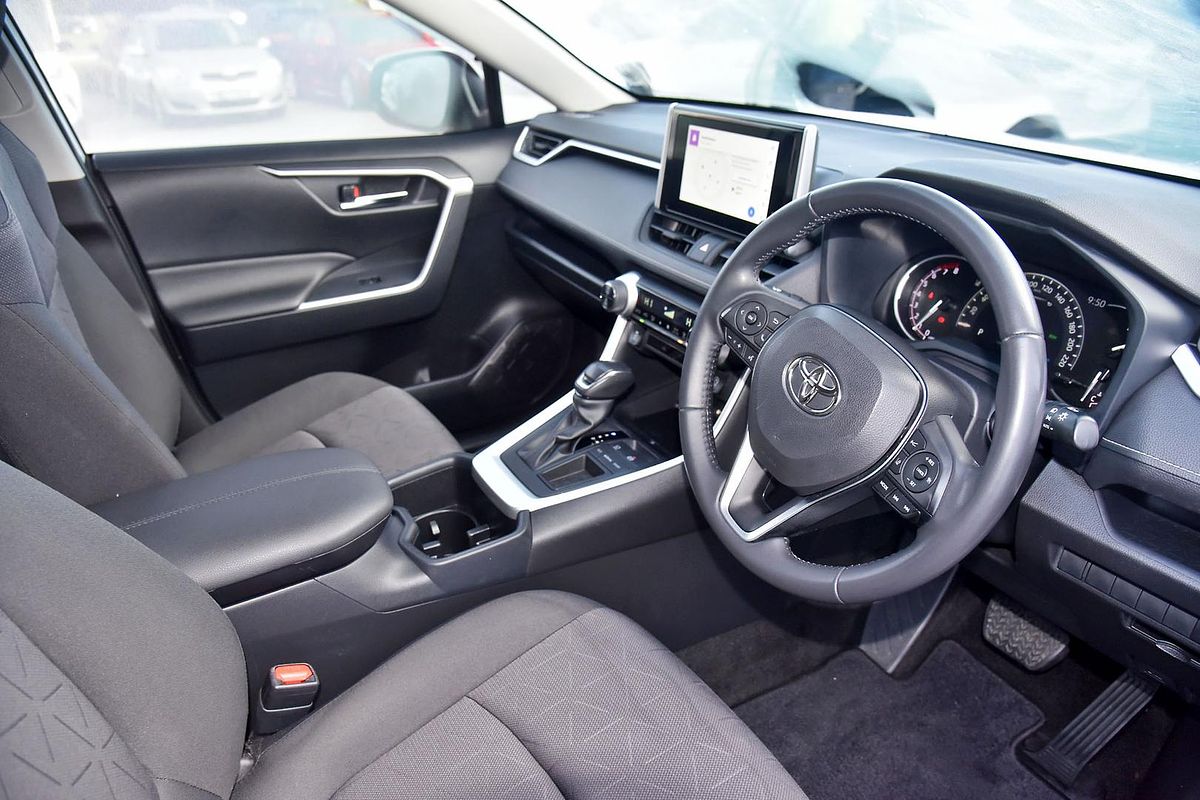 2022 Toyota RAV4 GXL MXAA52R