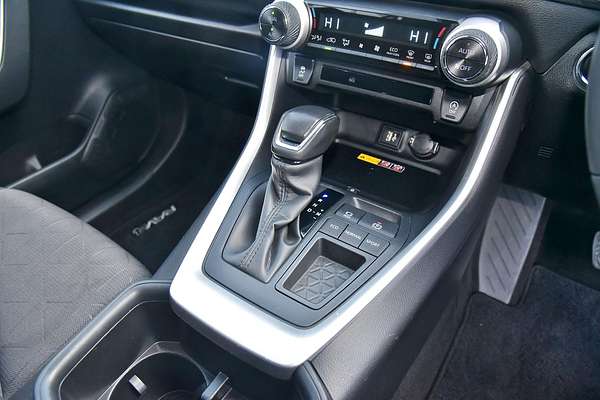 2022 Toyota RAV4 GXL MXAA52R