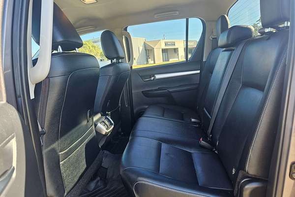 2021 Toyota Hilux SR5 GUN126R 4X4