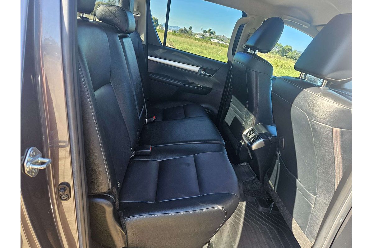 2021 Toyota Hilux SR5 GUN126R 4X4