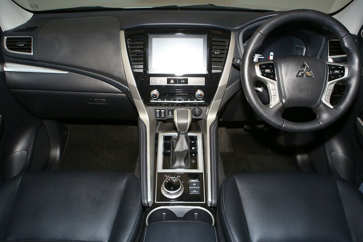 2024 Mitsubishi Pajero Sport GSR QF
