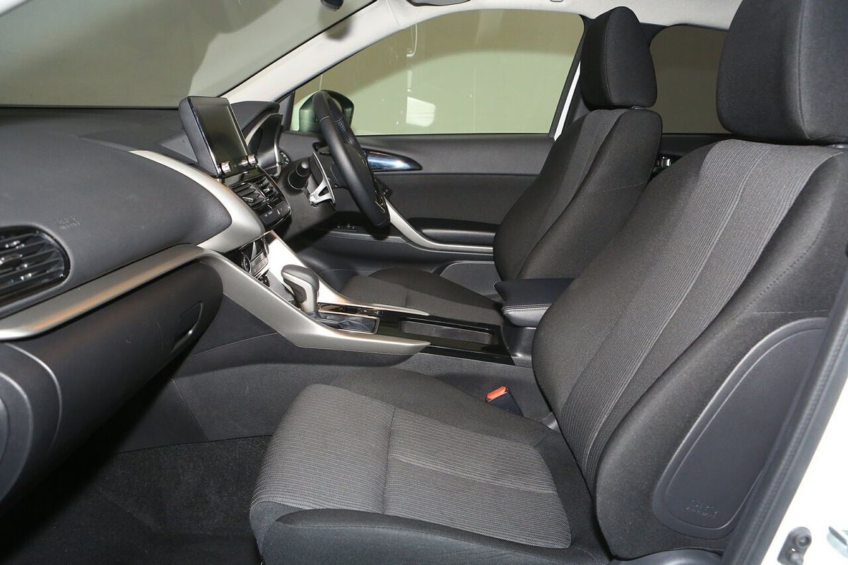 2024 Mitsubishi Eclipse Cross LS YB