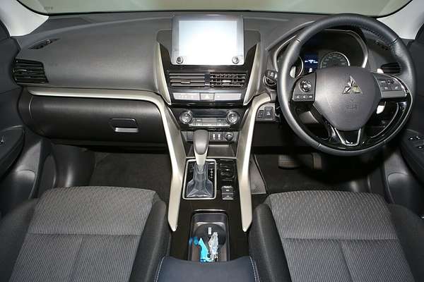 2024 Mitsubishi Eclipse Cross LS YB