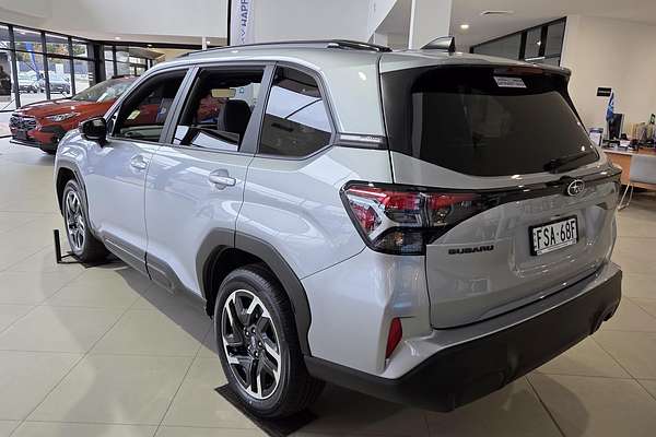 2025 Subaru Forester Touring S6