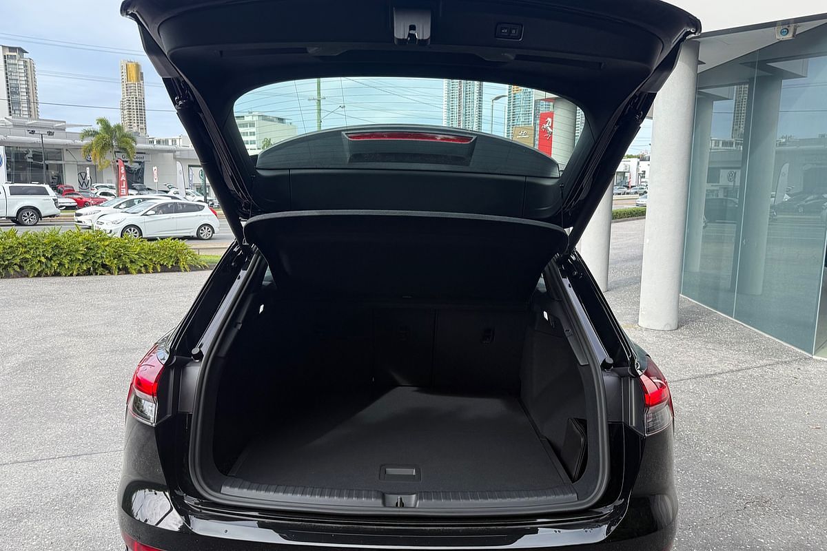 2024 Audi Q4 e-tron 55 F4
