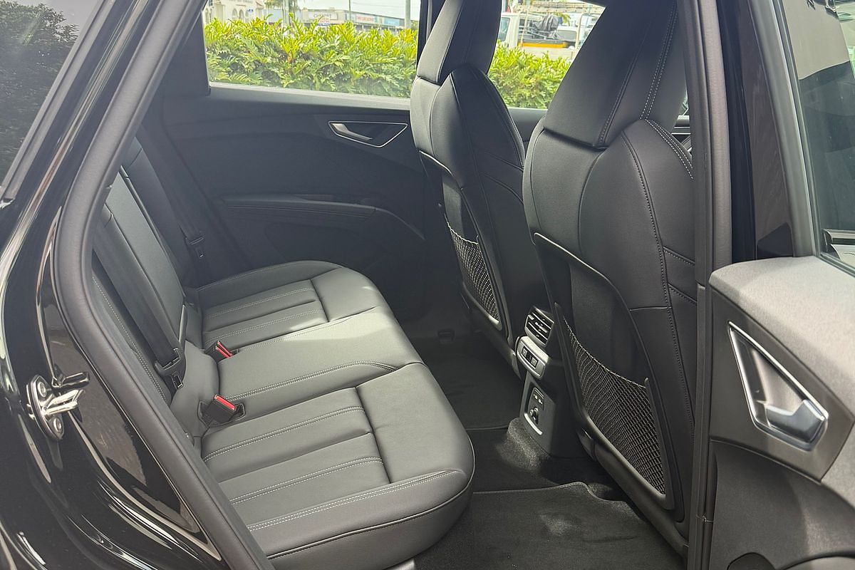 2024 Audi Q4 e-tron 55 F4