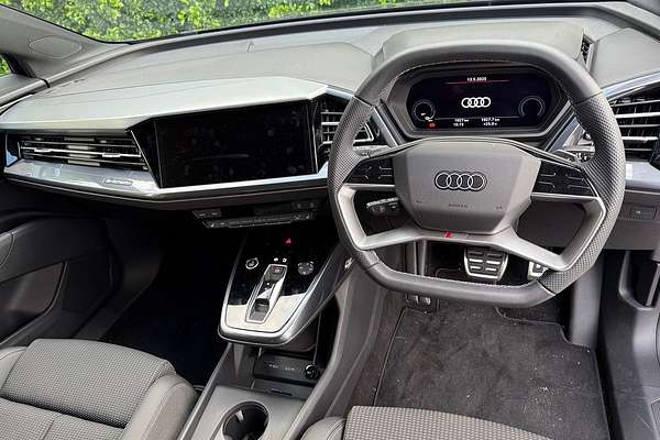 2024 Audi Q4 e-tron 55 F4
