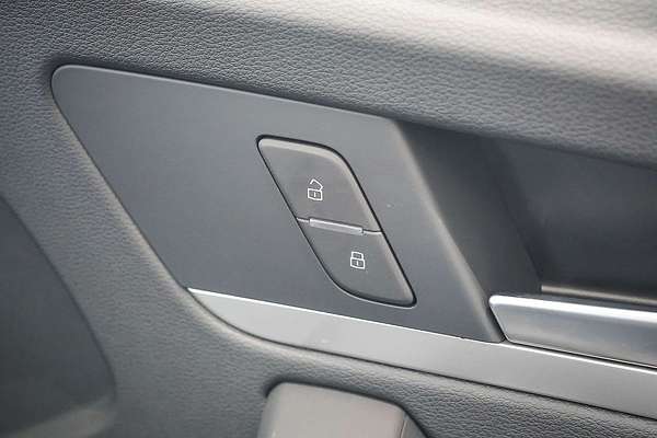 2024 Audi Q5 35 TDI Dynamic Black FY