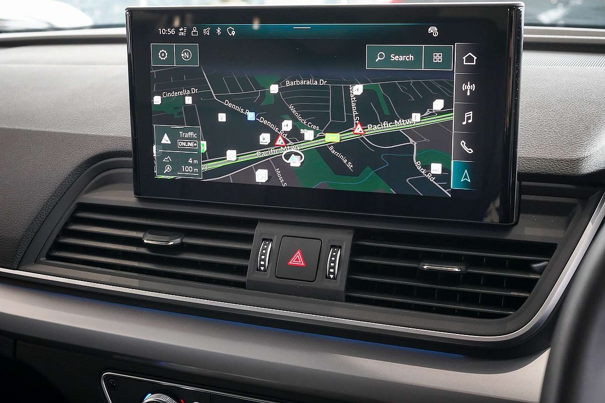 2024 Audi Q5 35 TDI Dynamic Black FY