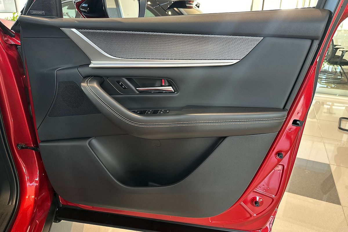 2025 Mazda CX-70 G50e GT KJ