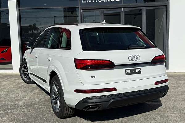2024 Audi Q7 45 TFSI 4M