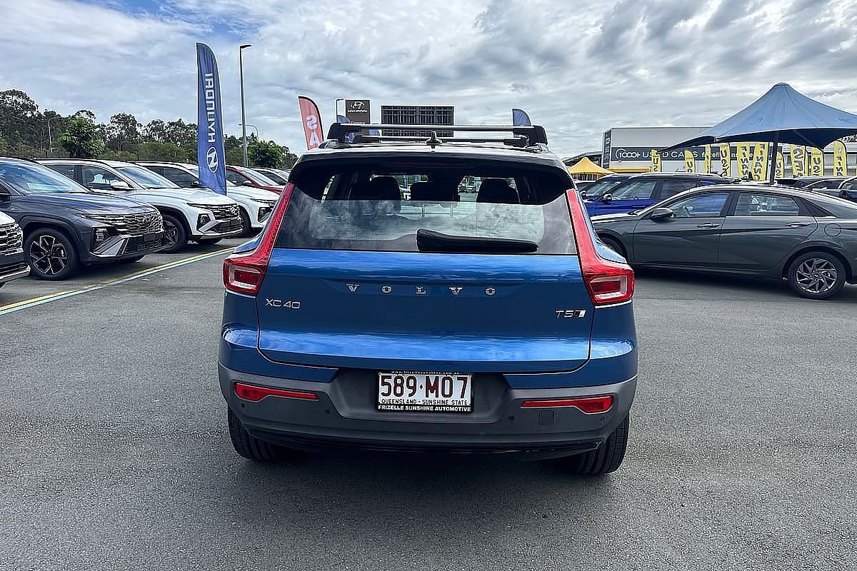 2020 Volvo XC40 T5 R-Design