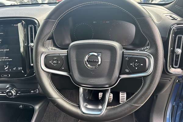 2020 Volvo XC40 T5 R-Design