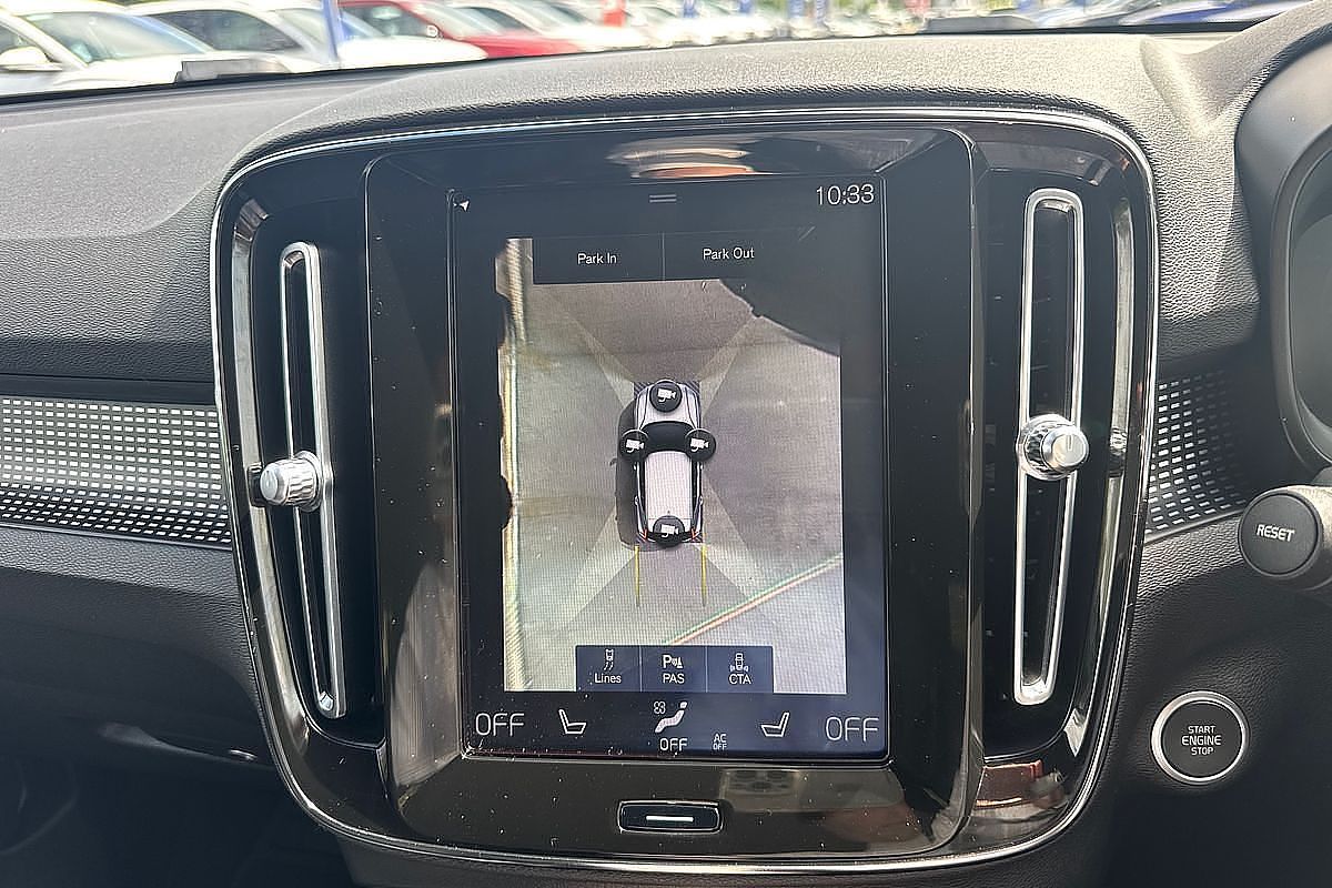2020 Volvo XC40 T5 R-Design