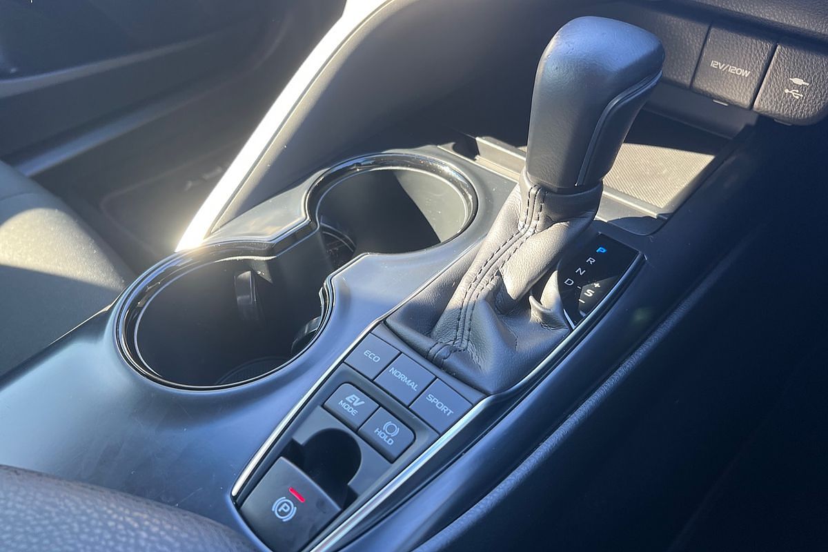 2021 Toyota Camry Ascent Sport AXVH70R