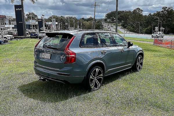 2023 Volvo XC90 Ultimate B6 Dark