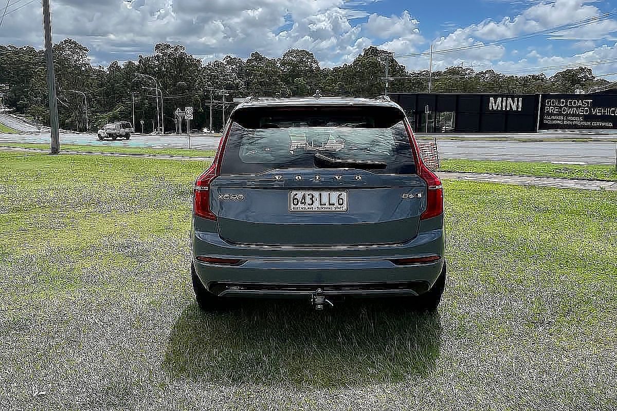 2023 Volvo XC90 Ultimate B6 Dark