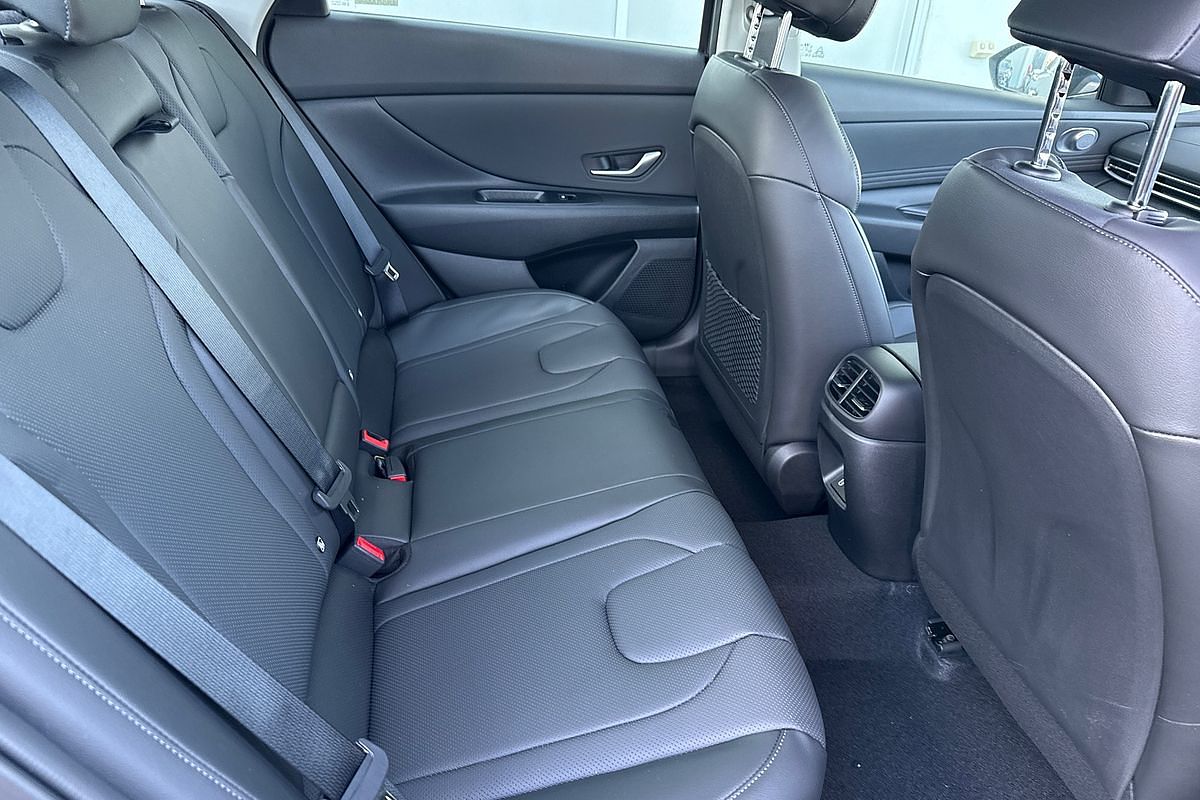 2024 Hyundai i30 Premium CN7.V2