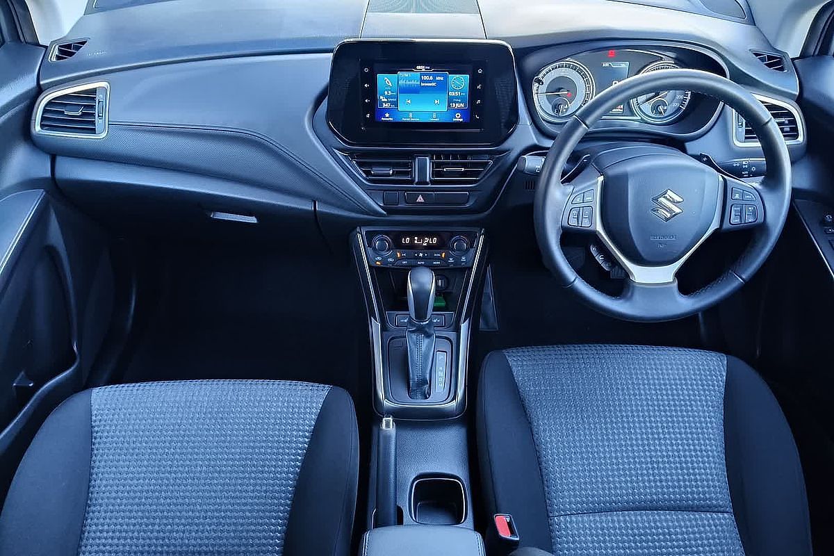 2023 Suzuki S-Cross JYB