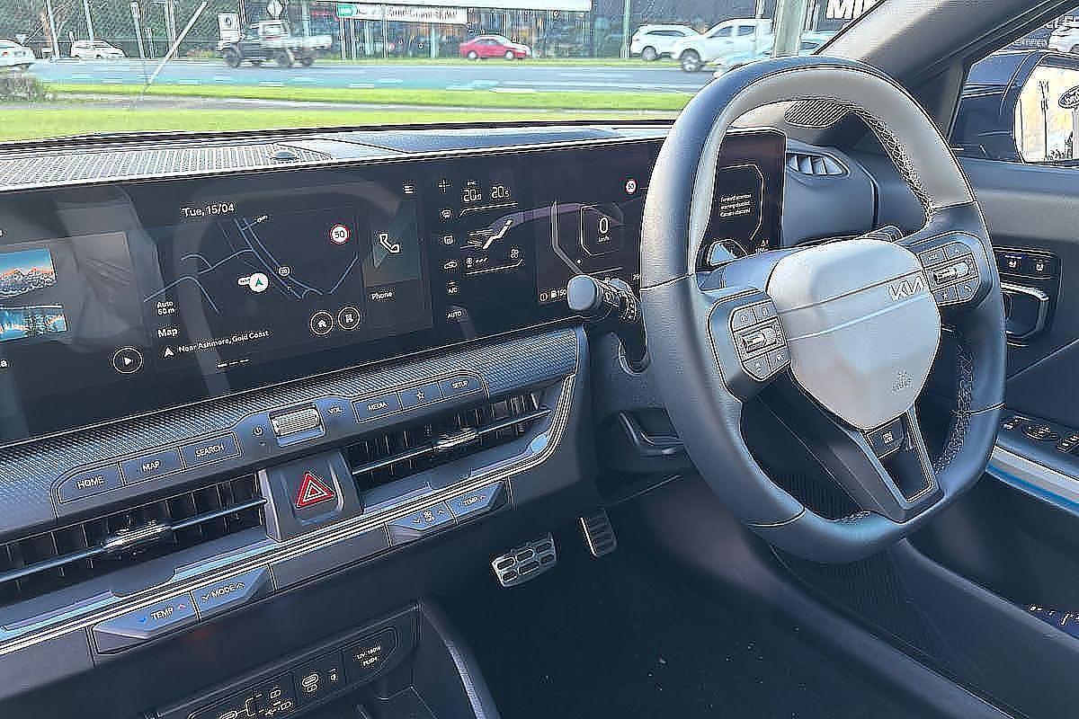 2025 Kia K4 GT-Line CL4m