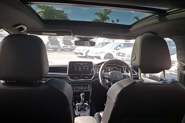 2023 Volkswagen T-Roc R D11