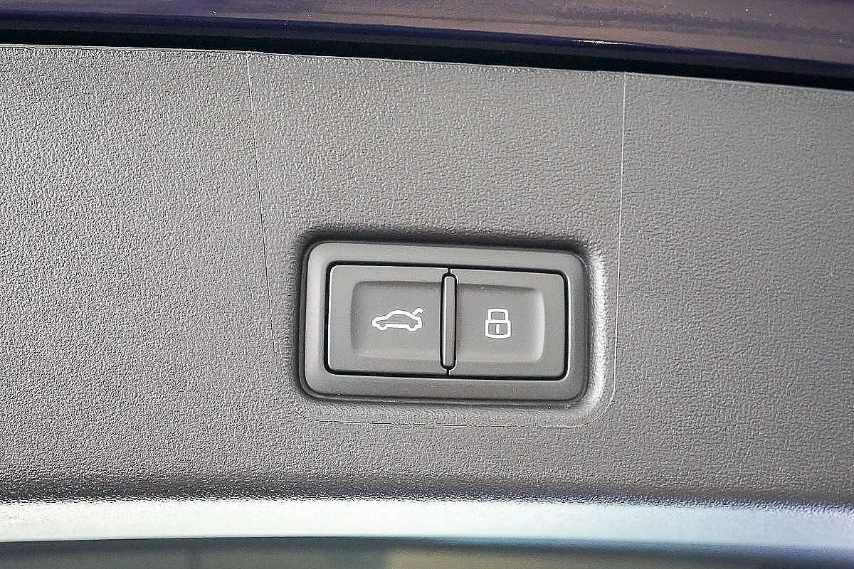 2024 Audi Q4 e-tron 45 F4