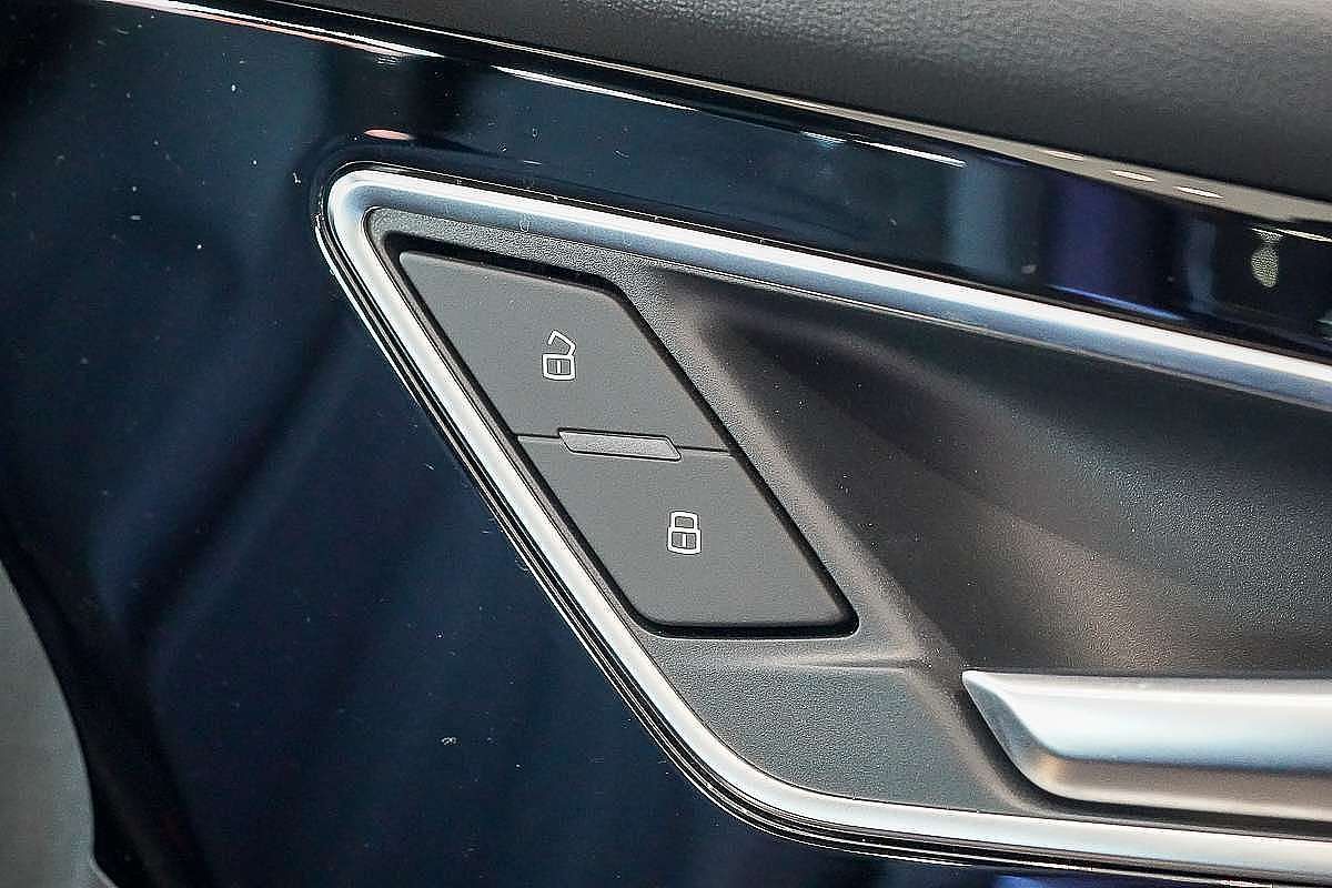 2024 Audi Q4 e-tron 45 F4