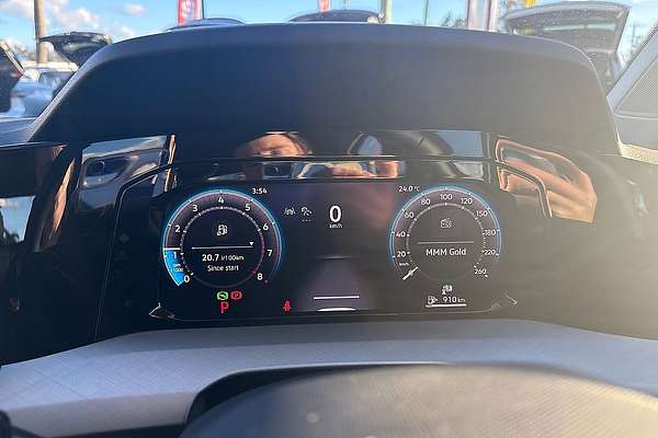 2025 Volkswagen Golf 110TSI Life 8.5