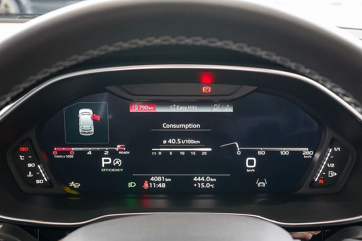 2024 Audi Q3 40 TFSI S line F3
