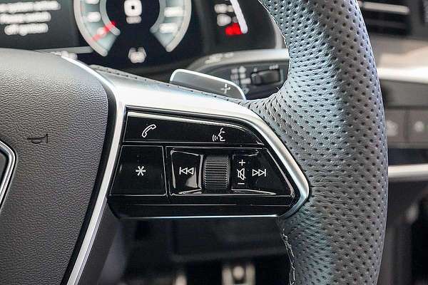 2024 Audi A6 55 TFSI S line C8