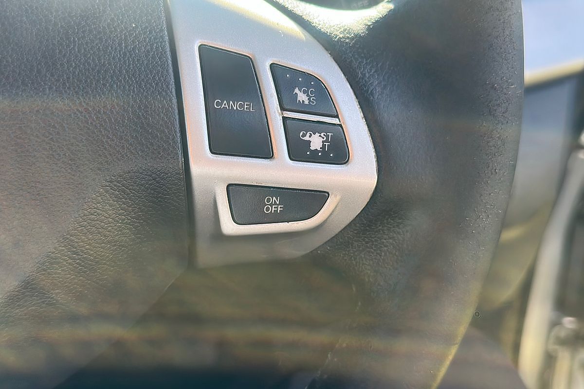 2011 Mitsubishi Lancer SX CJ