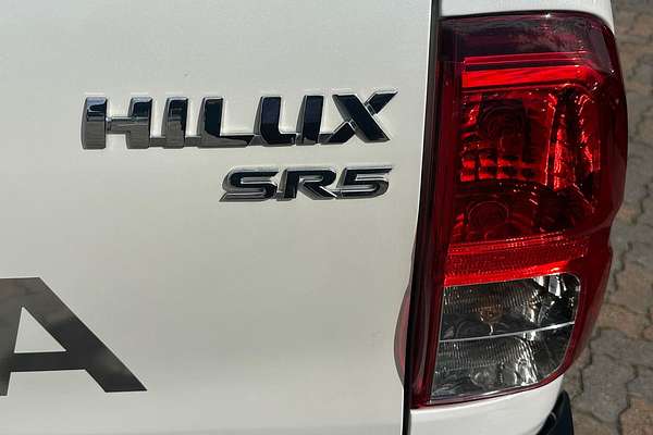 2020 Toyota Hilux SR5 GUN126R 4X4