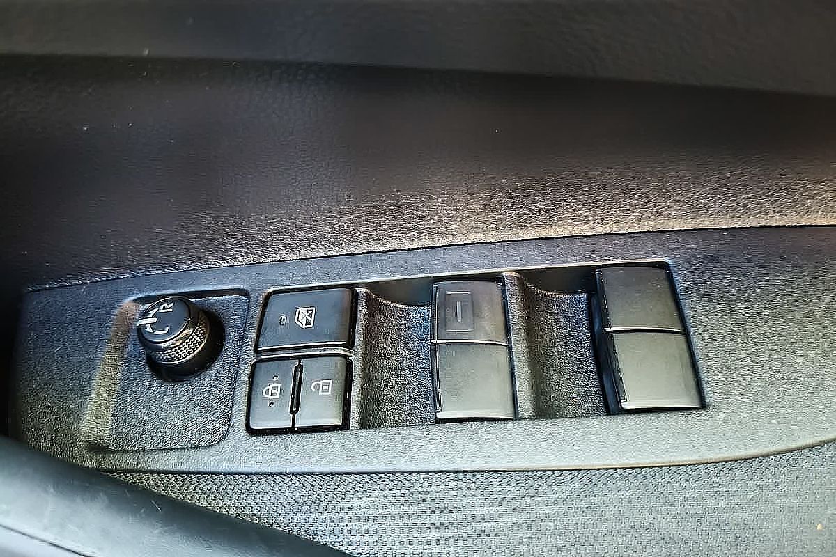 2023 Toyota Corolla SX Hybrid ZWE219R