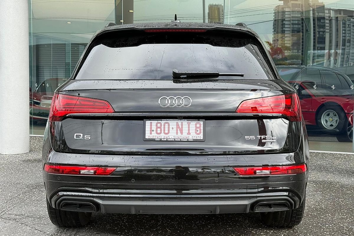 2024 Audi Q5 55 TFSI e S line FY