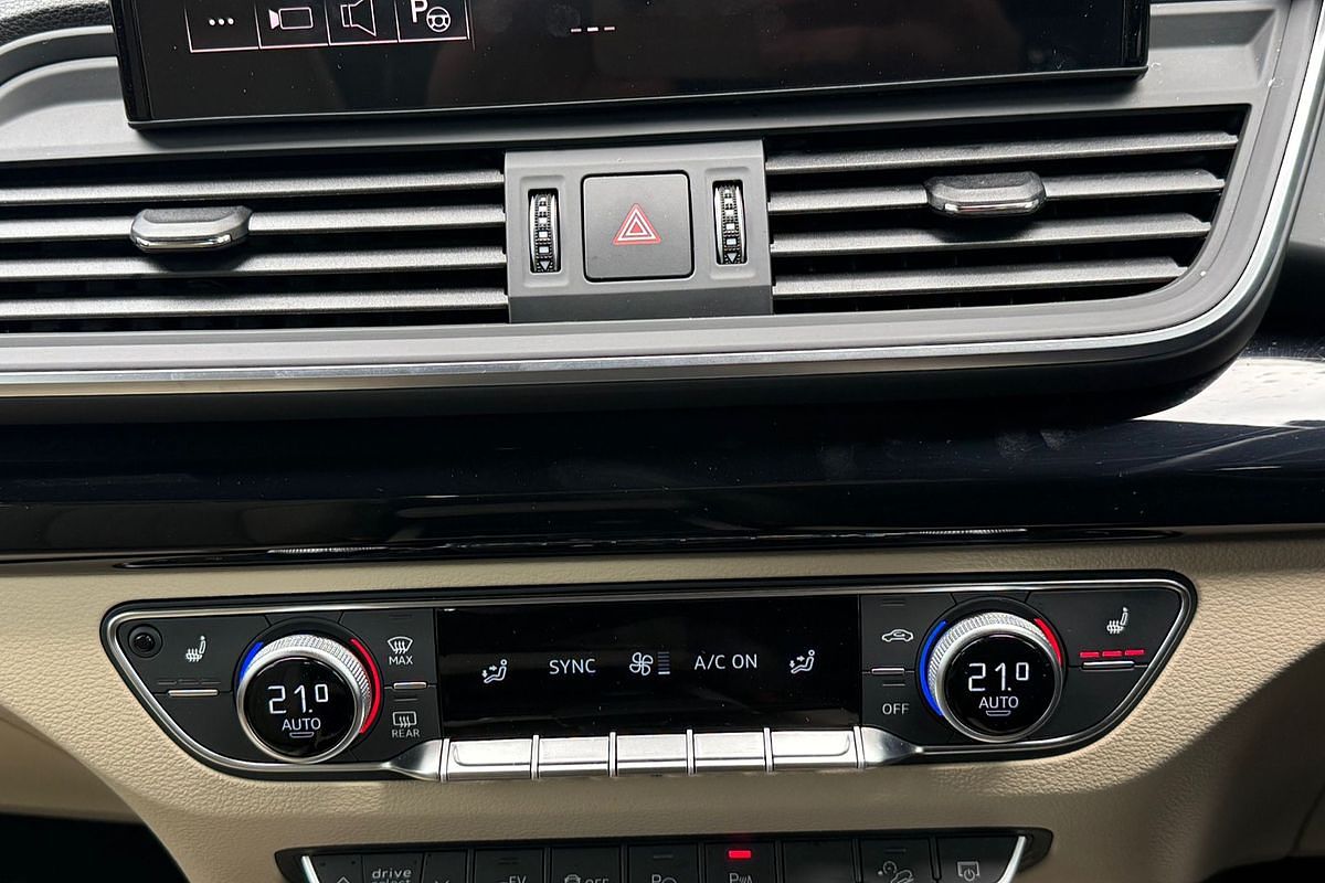 2024 Audi Q5 55 TFSI e S line FY