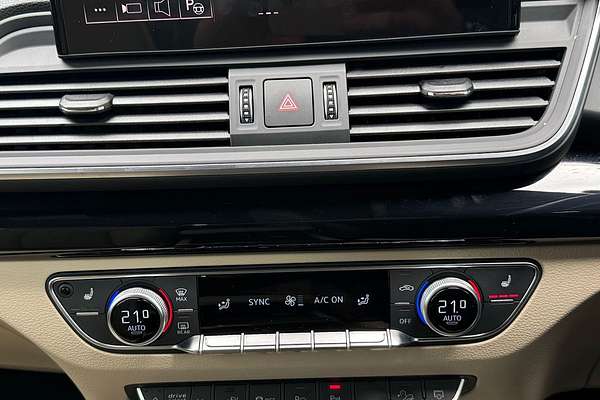 2024 Audi Q5 55 TFSI e S line FY