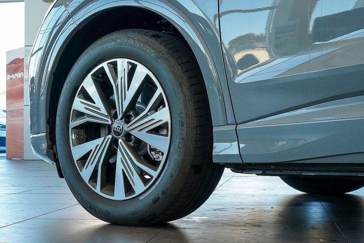 2024 Audi Q4 e-tron 45 F4