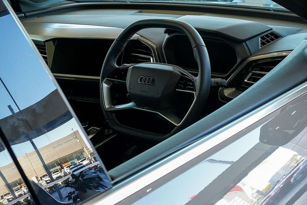 2024 Audi Q4 e-tron 45 F4