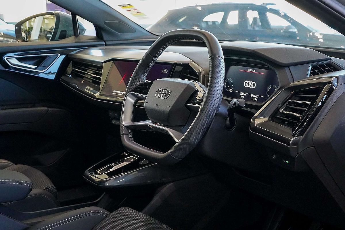 2024 Audi Q4 e-tron 45 F4