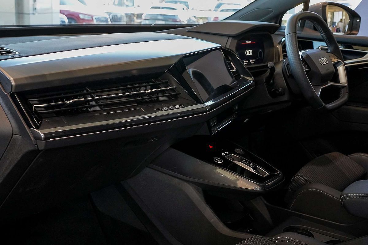 2024 Audi Q4 e-tron 45 F4