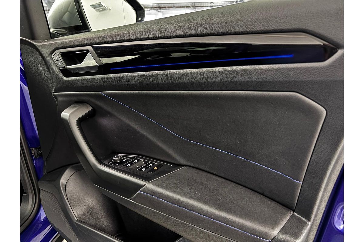 2022 Volkswagen T-Roc R Grid Edition D11